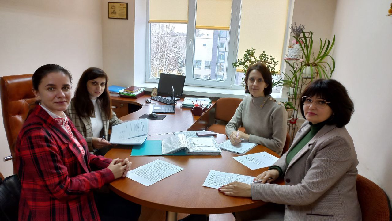 економісти