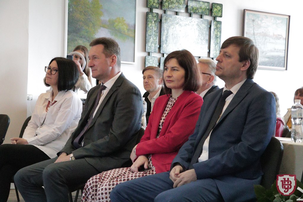 Суспільство