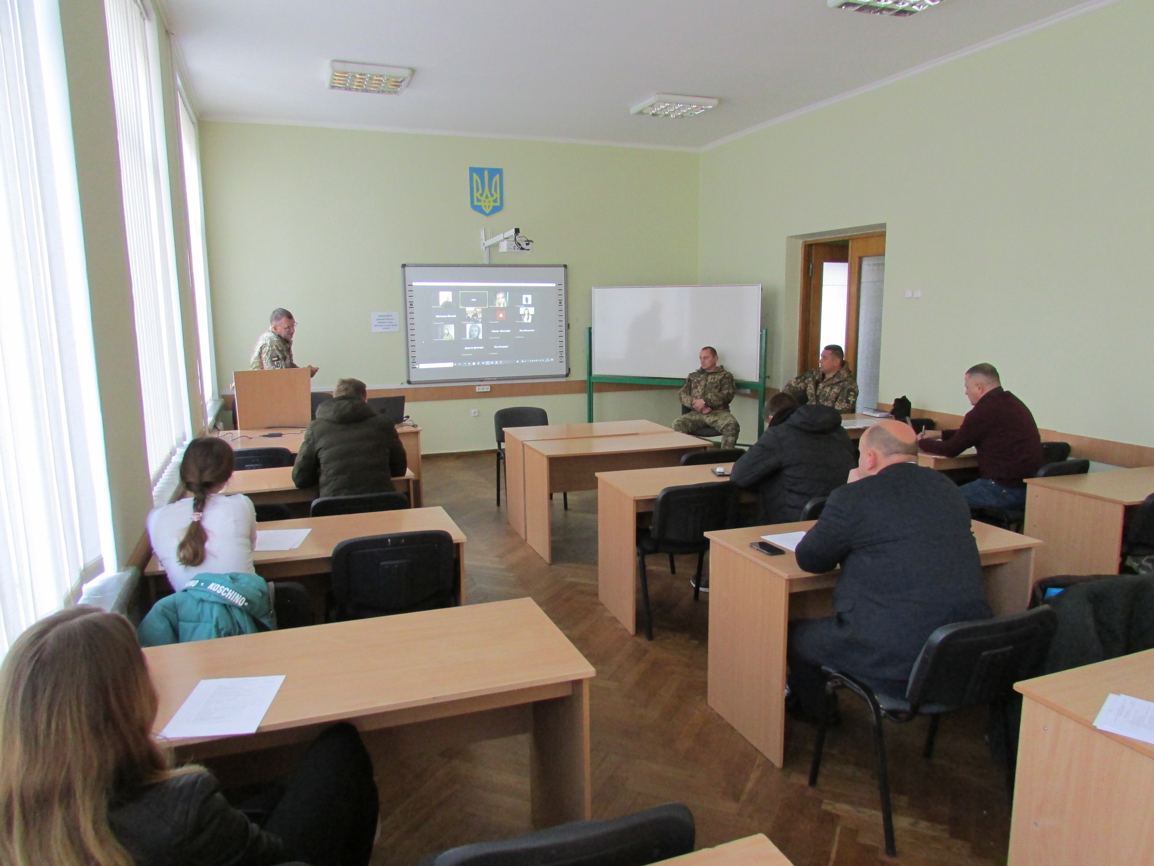 Студентам розповіли про службу за контрактом у військовому резерві