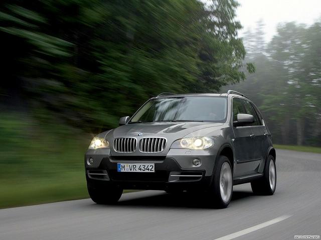 Автомобиль BMW X5