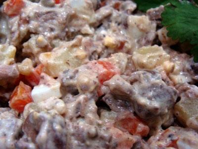 Салат из куриных сердечек