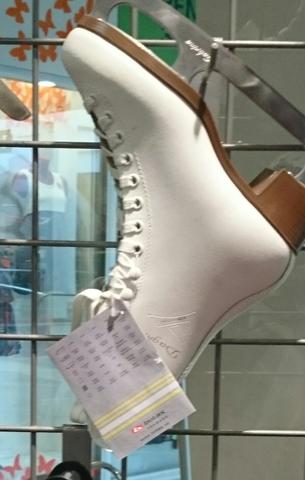Коньки фигурные Botas кк40106-5-075