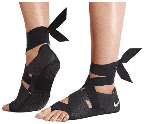 Кроссовки Nike WMNS STUDIO WRAP PACK 3