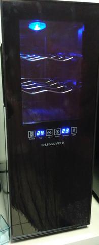 Винный шкаф Dunavox DAT-12.33DC