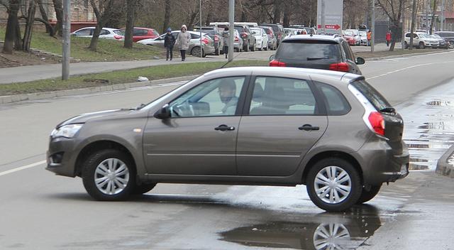 Автомобиль Datsun mi-DO