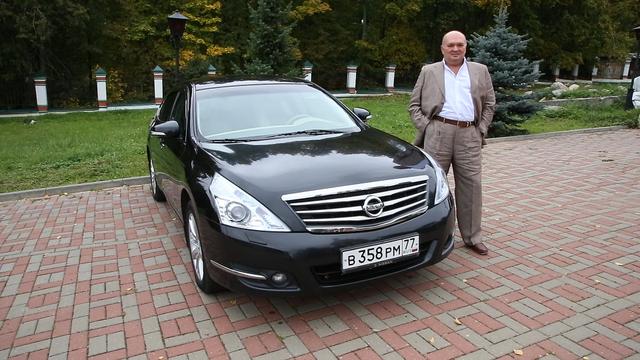 Автомобиль Nissan Teana, 2010 г.
