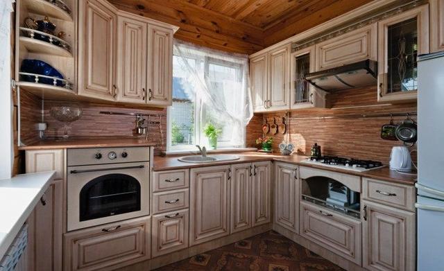 Кухня с патиной от Кухни24