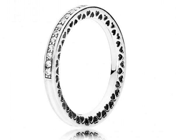 Кольцо "СЕРДЦА PANDORA"