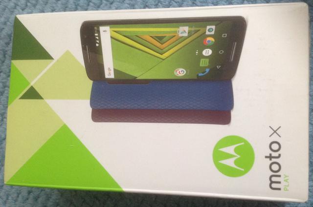 Телефон Motorola XPlay