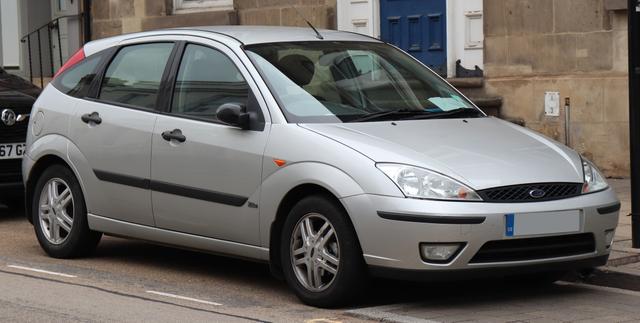 Автомобиль Ford Focus Ghia, 2005 г.