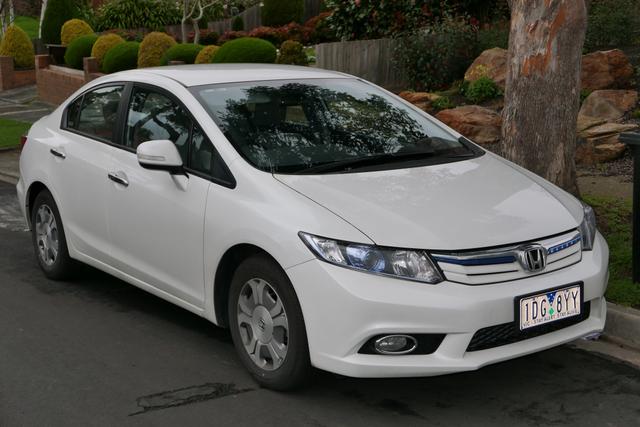 Автомобиль Honda CIVIC VIII HYBRID 1.3I (95HP), 2008 г.