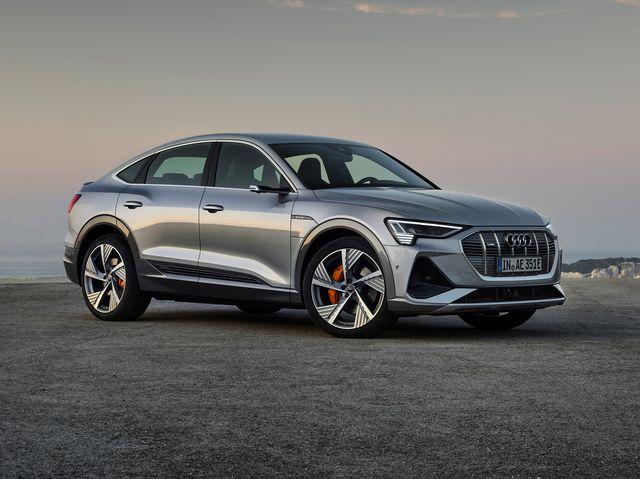 Автомобиль Audi e-tron