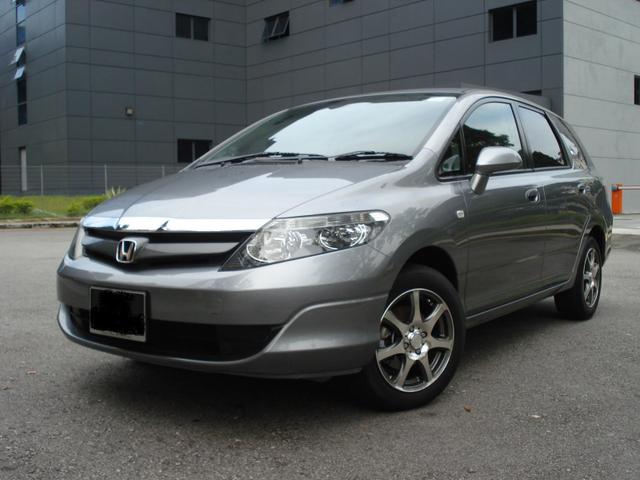 Автомобиль Honda Airwave, 2005 г.