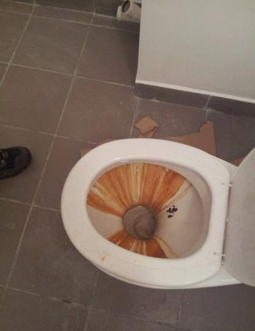 Мэр просто ужас. Такого и врагу не пожелаешь.