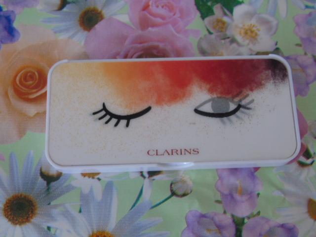 Тени для глаз и бровей Ready In A Flash от Clarins.