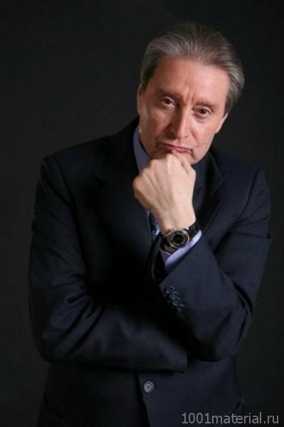 Благородный философ с изысканными манерами.