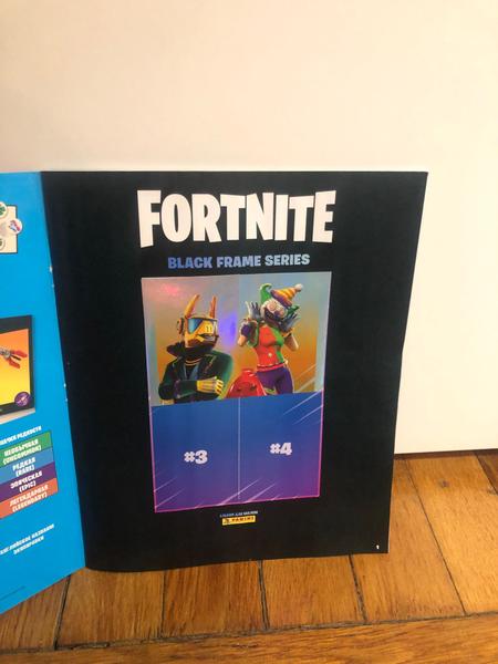 Коллекционный альбом про игру Fortnite — Black Frame Series.