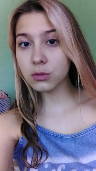 Хороший осветитель, волосы стали мягче!