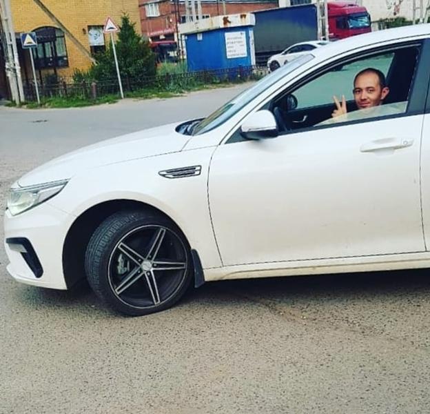 Помогли подобрать и привезли авто