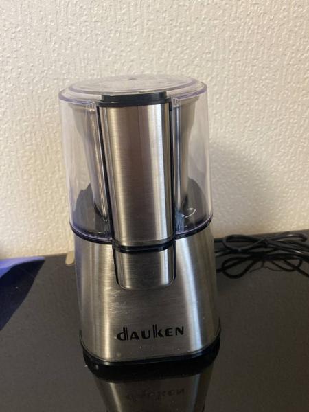 Отличная маленькая кофемолочка от DAUKEN