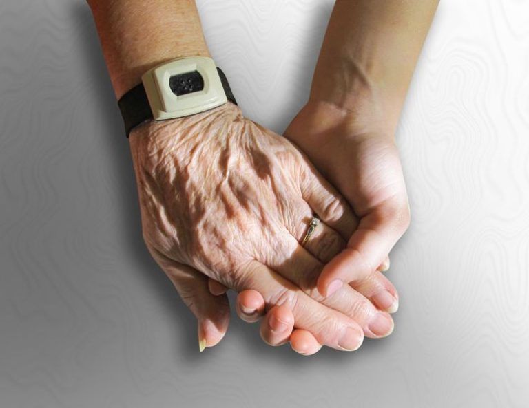 How-to-Find-the-Right-Senior-Care-Option-2-768x593.jpg