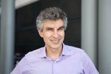 Yoshua Bengio