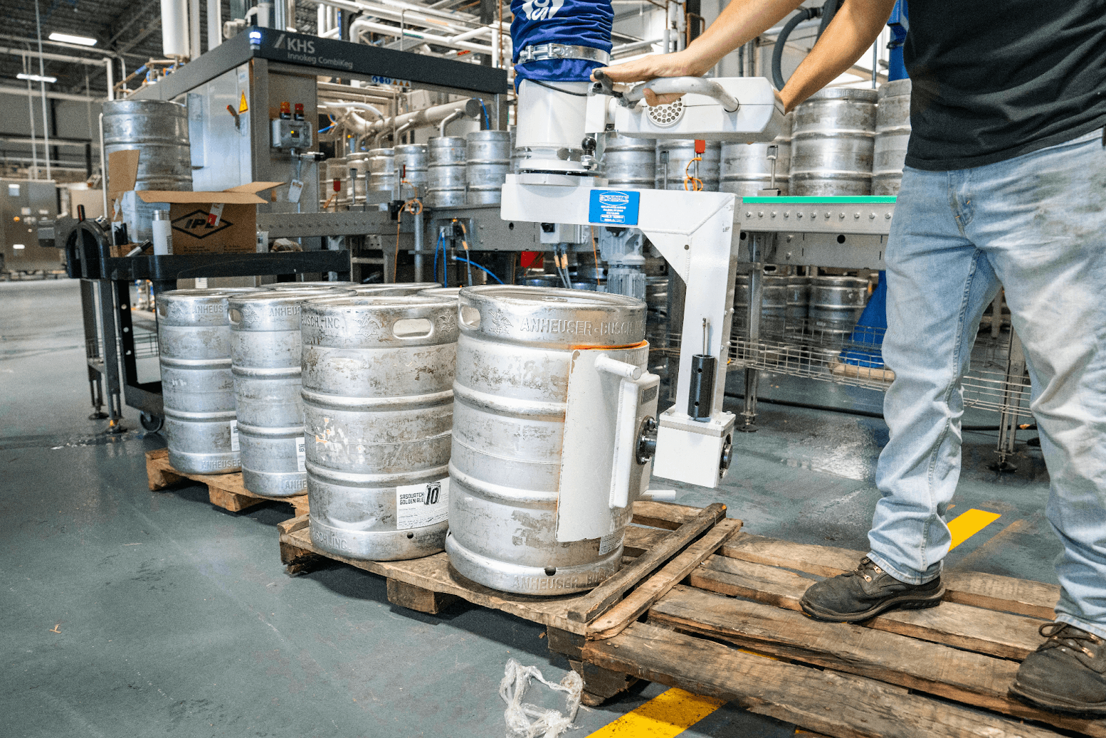 Why Heavy Duty Surface Solutions are Useful for Beverage Facilities