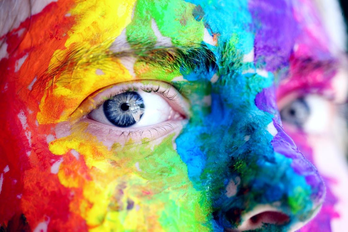 4 Ways How Fashion Businesses Can Create a Unique Website