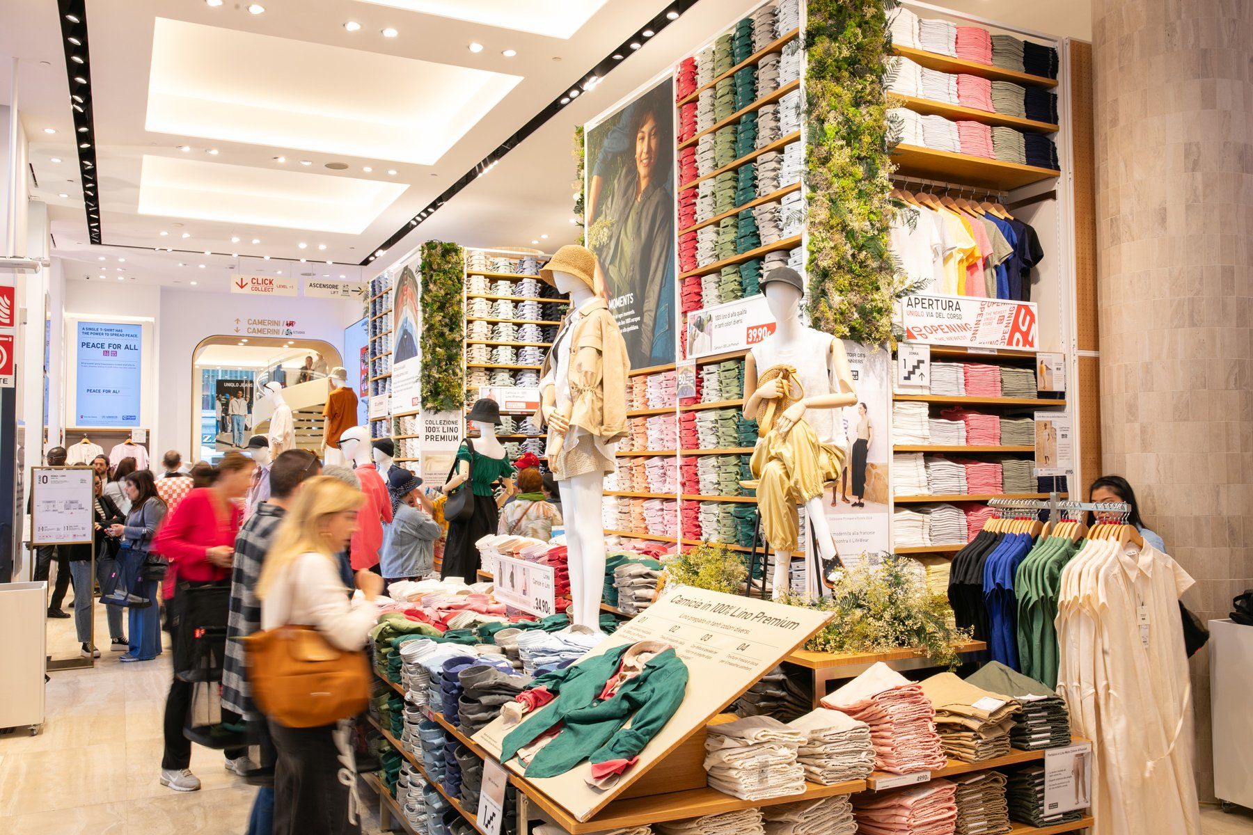 Japanese fashion retailer Uniqlo, owned by the retail group Fast Retailing, is expanding its presence across the UK.