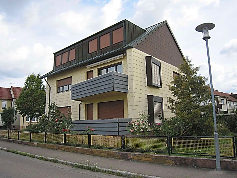 Außenansicht vorne — Mehrfamilienhaus in Denkendorf, Schillerstraße 24