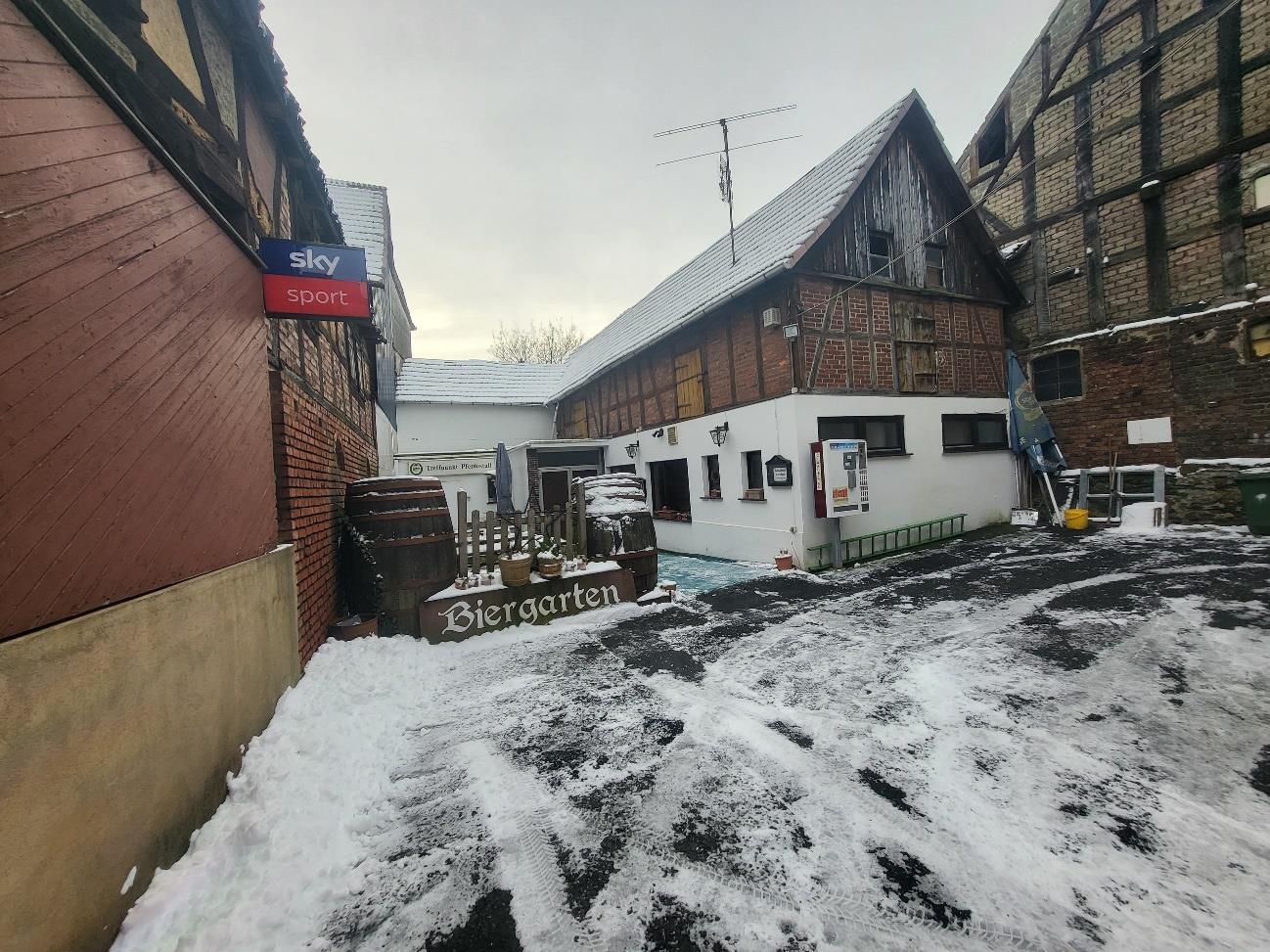 Außenansicht hinten — Gewerbeeinheit (z.B. Laden, Büro) in Gladenbach, Gießener Straße 1a