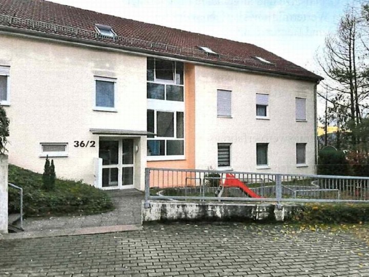 Außenansicht vorne — Eigentumswohnung in Murrhardt, Brennäckerstraße 36/2