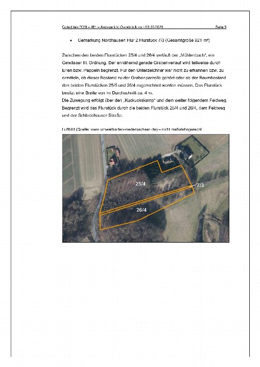Luftbild eines Grundstücks in Nordhausen, Flur 2, Flurstück 7/3, mit angrenzenden Flurstücken 25/4 und 26/4, begrenzt durch den Mühlenbach, Feldweg und Schledehauser Straße